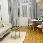 Carina Downtown Spot Διαμέρισμα *