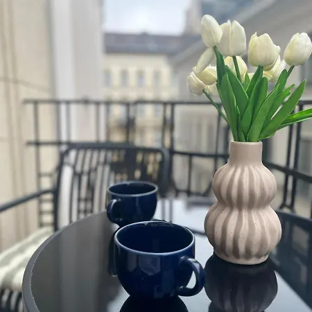 Carina Downtown Spot דירה