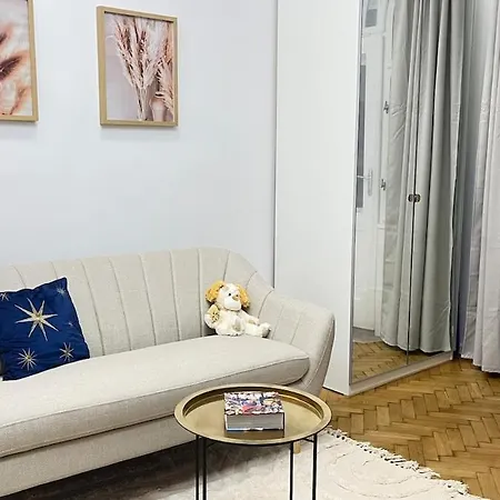 Διαμέρισμα Carina Downtown Spot *